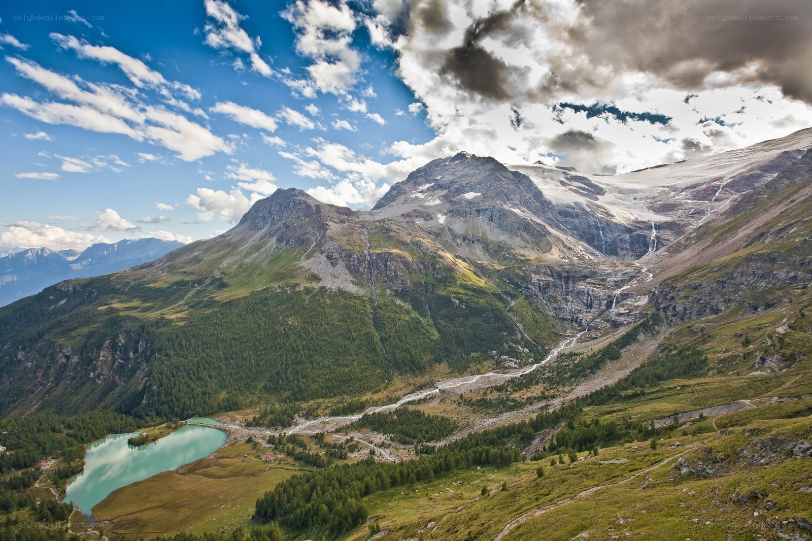 alpine lake and mountain landscape