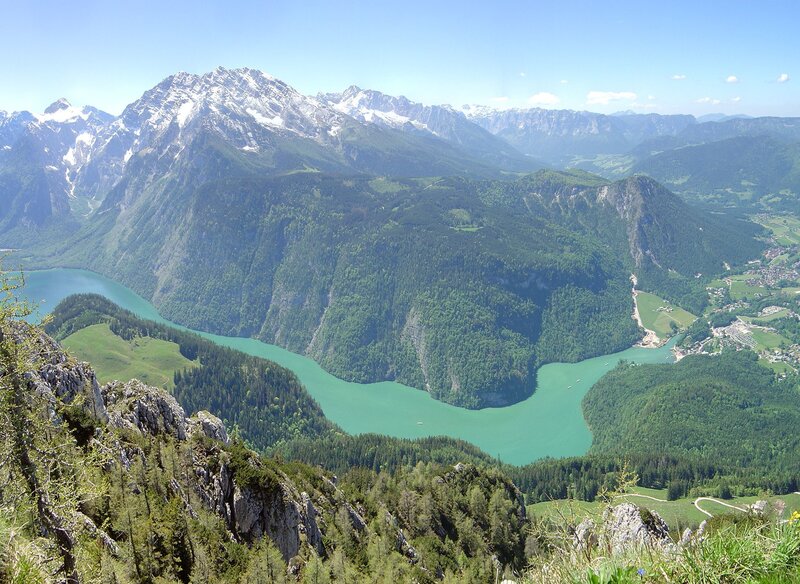 Alpine lake and mountain view