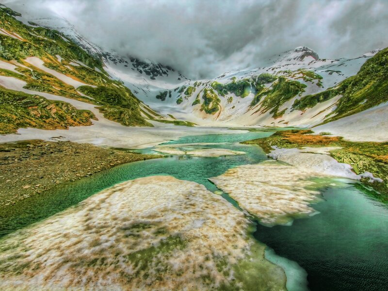 Alpine Lake in Mountains — Green, Dramatic