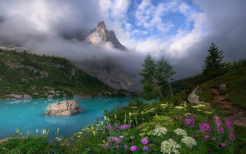 Alpine Lake with Mountain — Blue