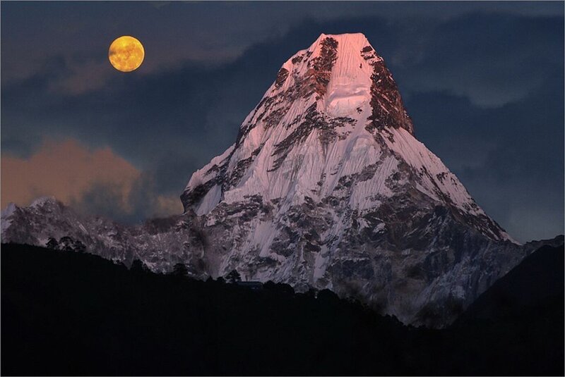 Ama Dablam Mountain