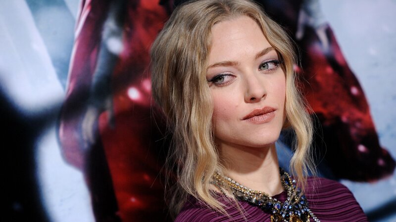 Amanda Seyfried at a movie premiere