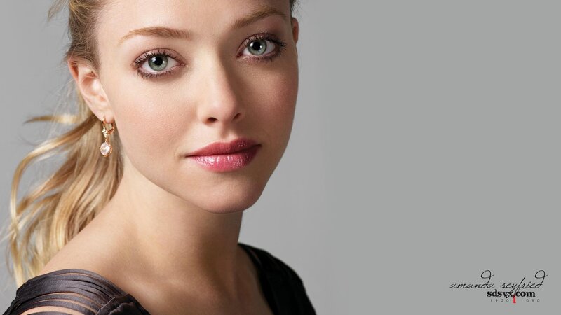Amanda Seyfried portrait
