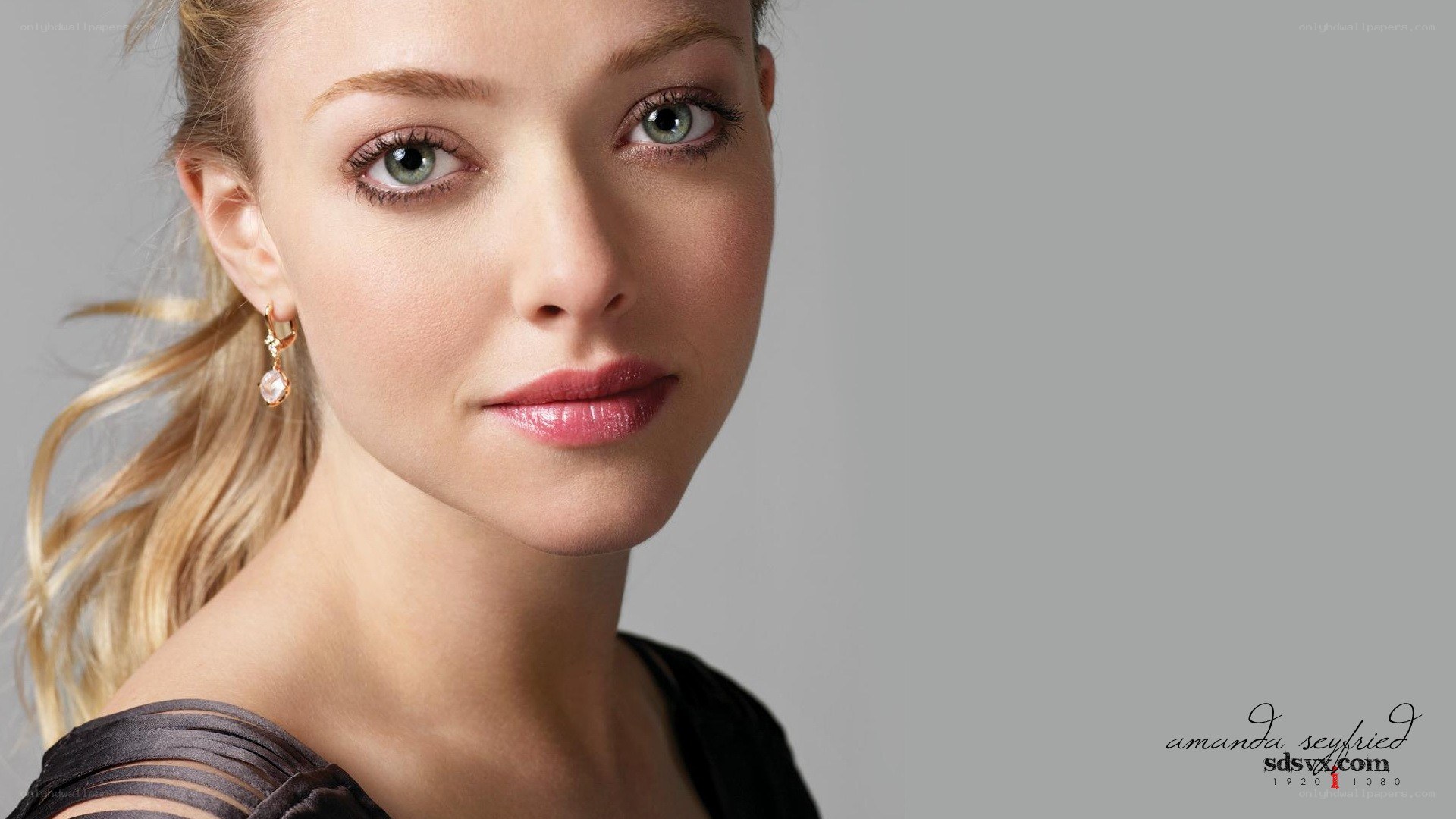 Amanda Seyfried portrait