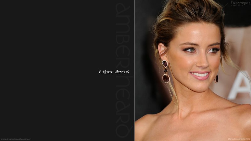 Amber Heard Smiling