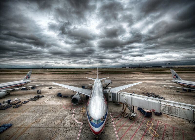 American Airlines Plane — Gray