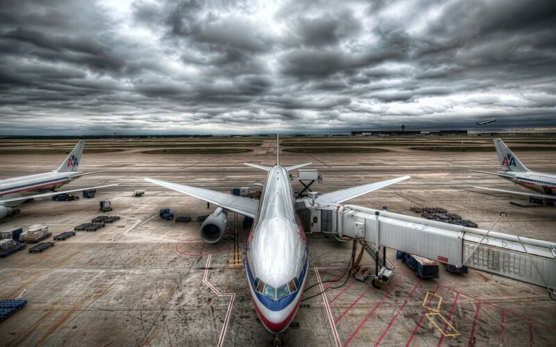 American Airlines planes at airport