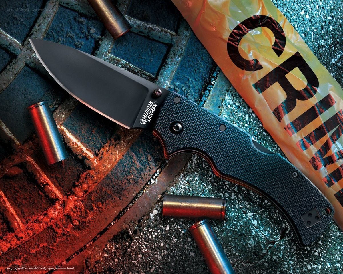 American Lawman knife on brick