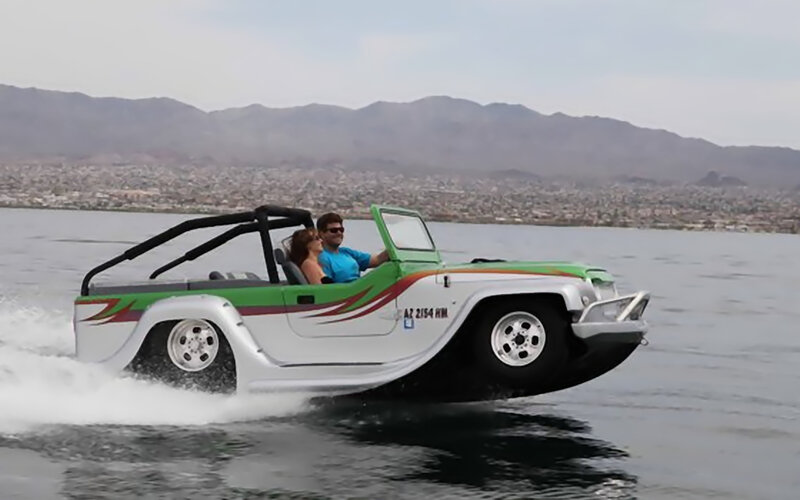 Amphibious Vehicle on Water