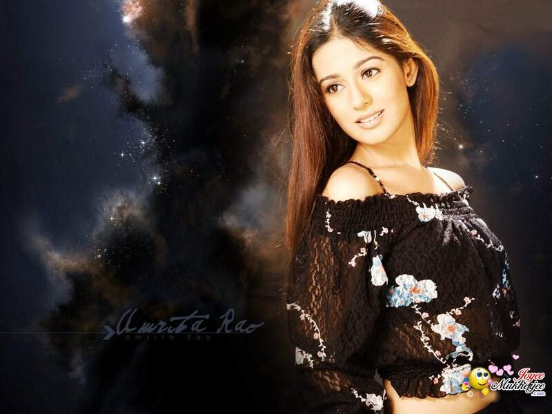 Amrita Rao in floral top