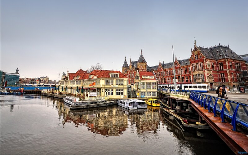 Amsterdam Canal Scene — Blue