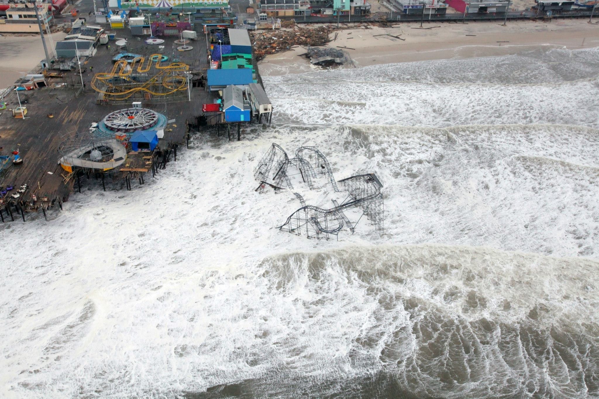 Amusement park destroyed by storm