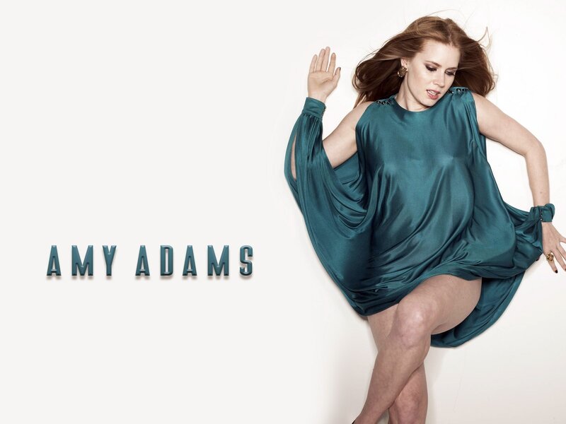Amy Adams in a teal dress