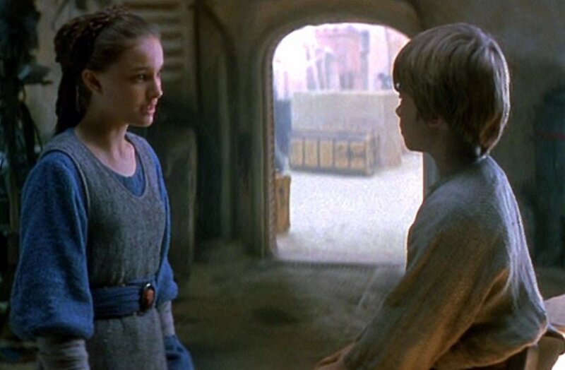 Anakin and Padme in a hallway