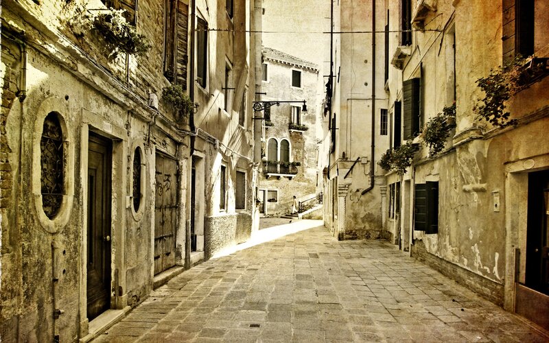ancient alley in venice