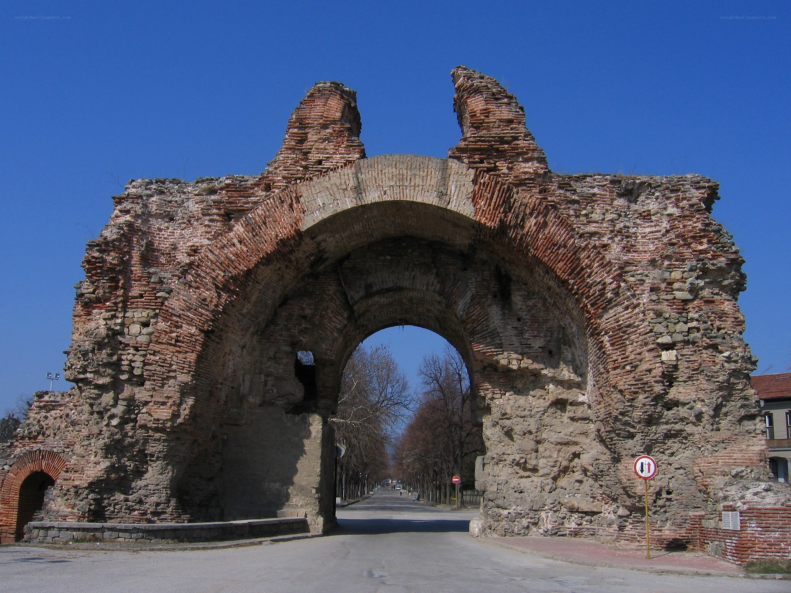 ancient brick archway ruins