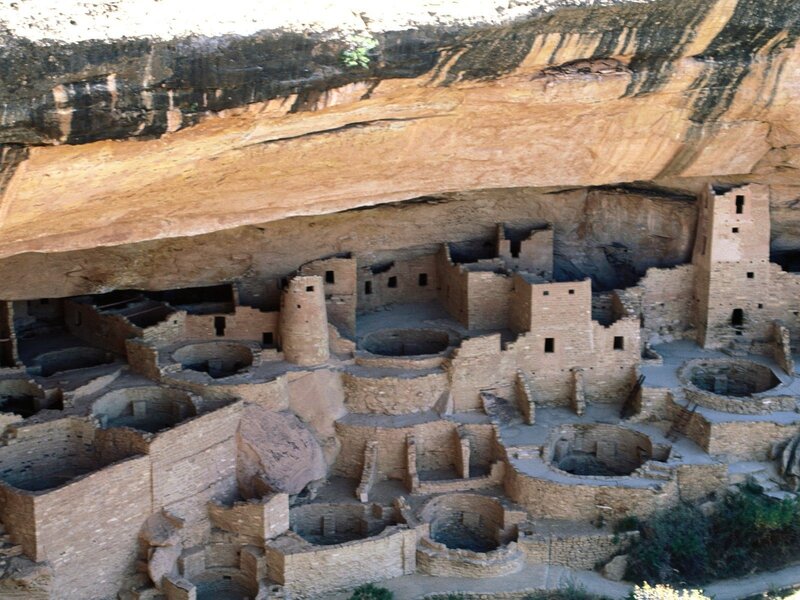 Ancient cliff dwelling ruins