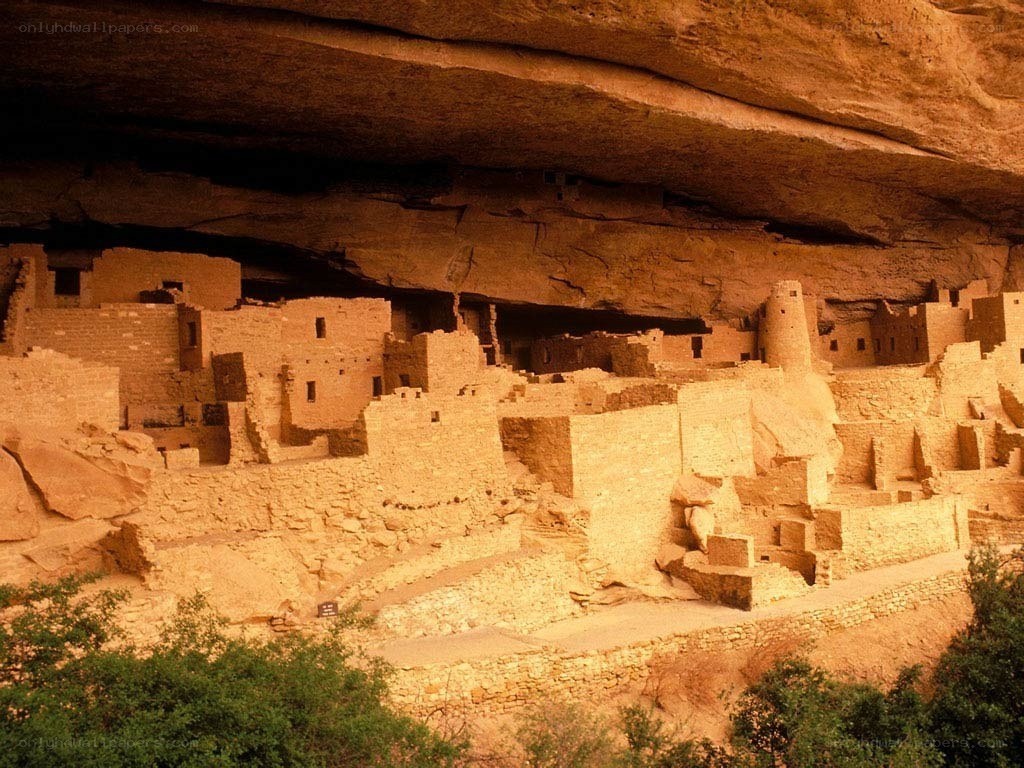 Ancient cliff dwellings at Mesa Verde