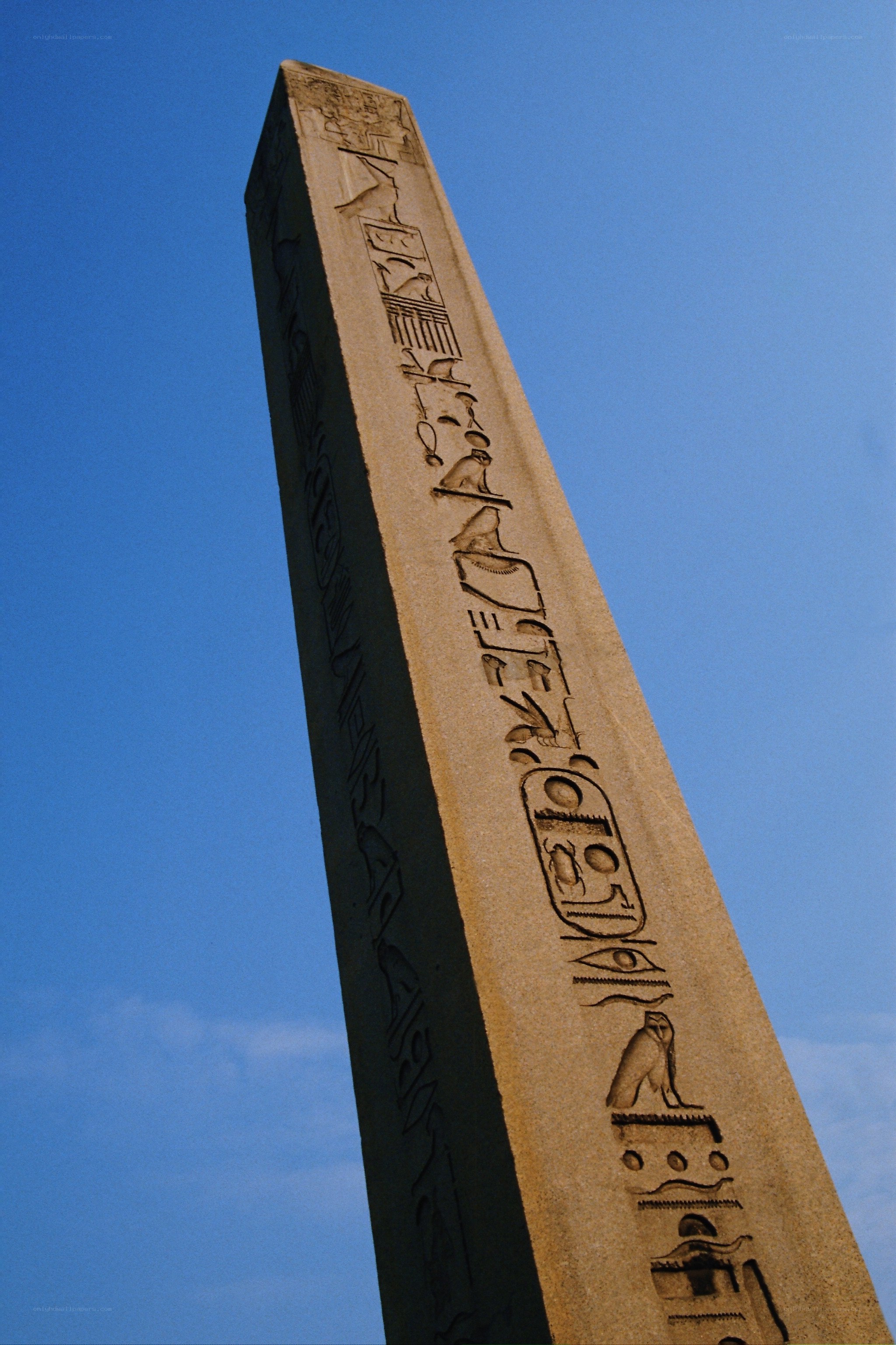 ancient egyptian obelisk