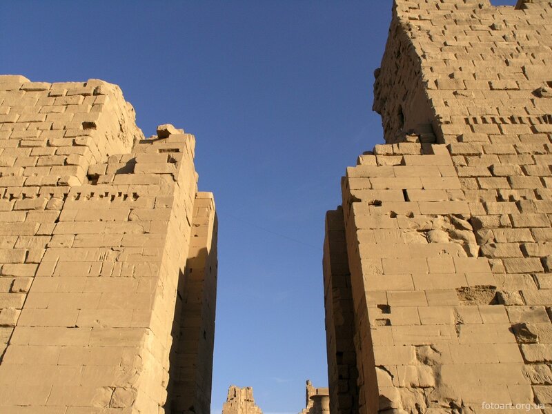 ancient egyptian ruins