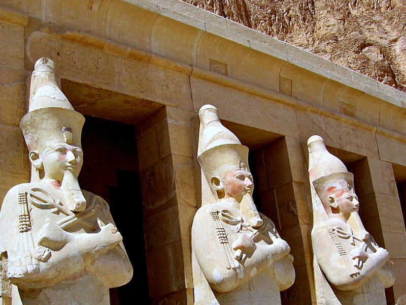 Ancient Egyptian Statues — Beige