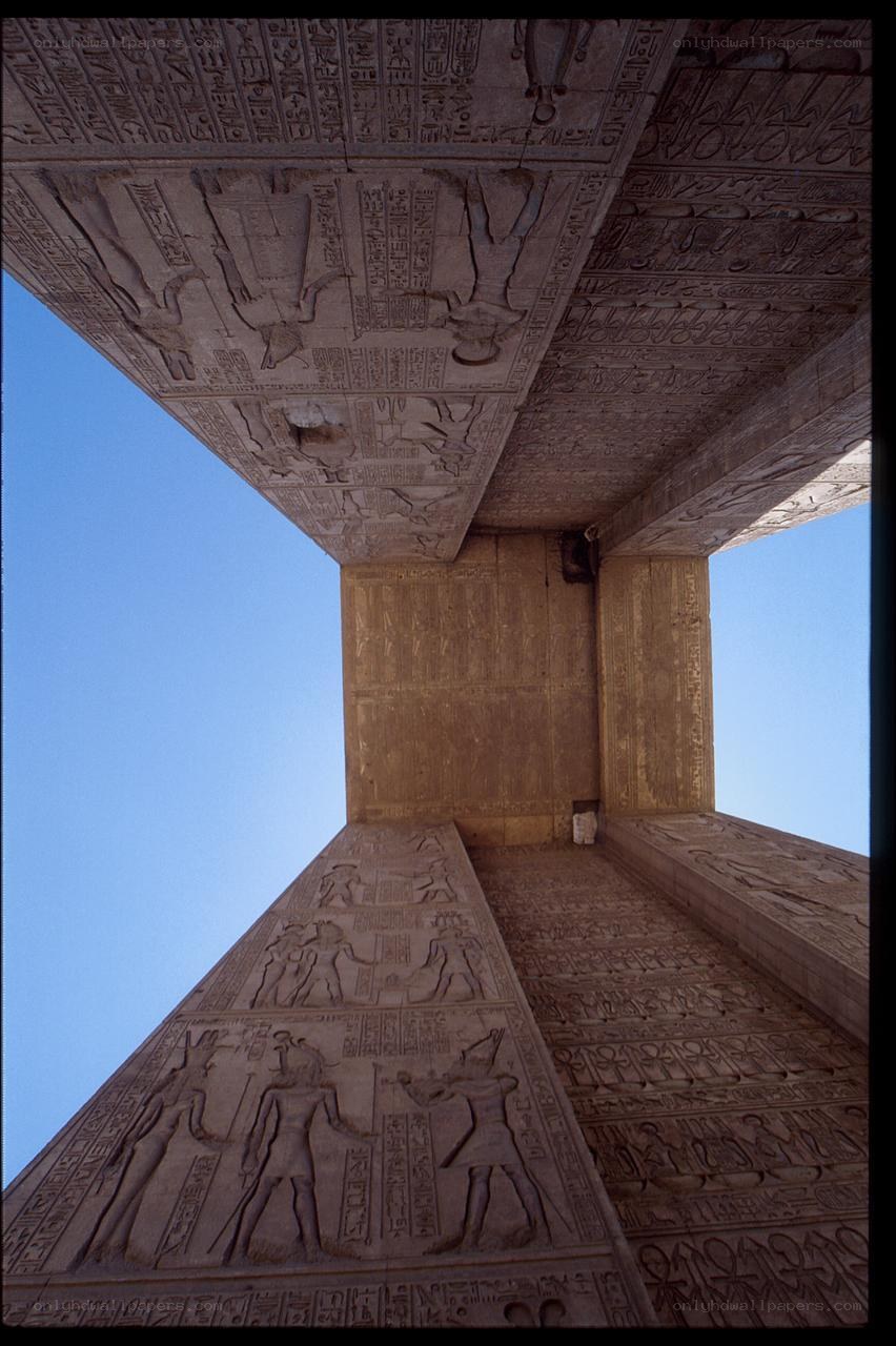 ancient egyptian temple carvings