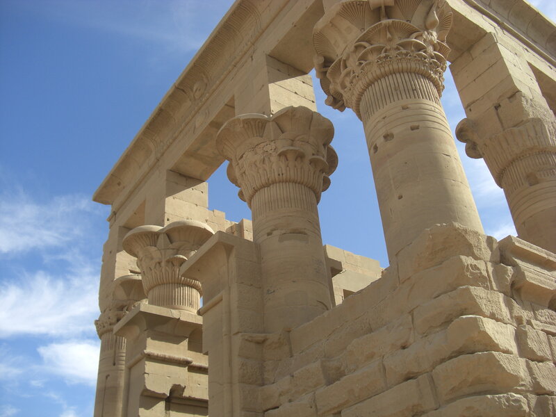 ancient egyptian temple columns