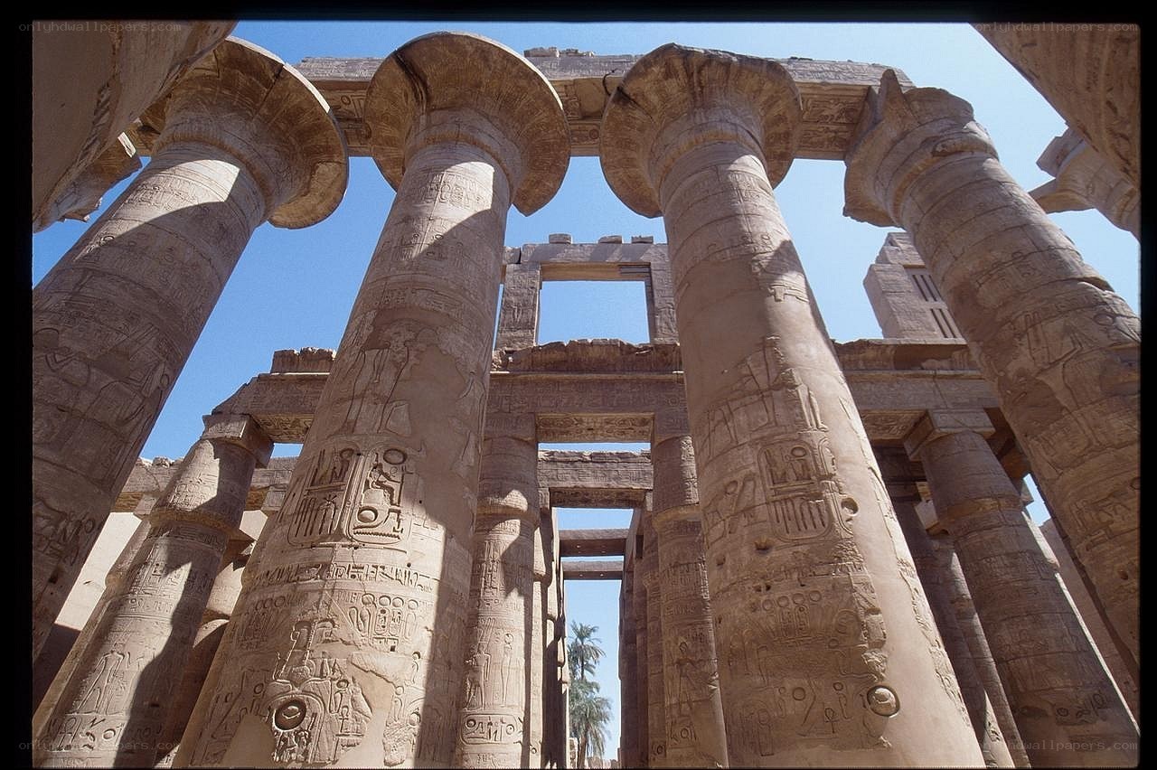 ancient egyptian temple columns