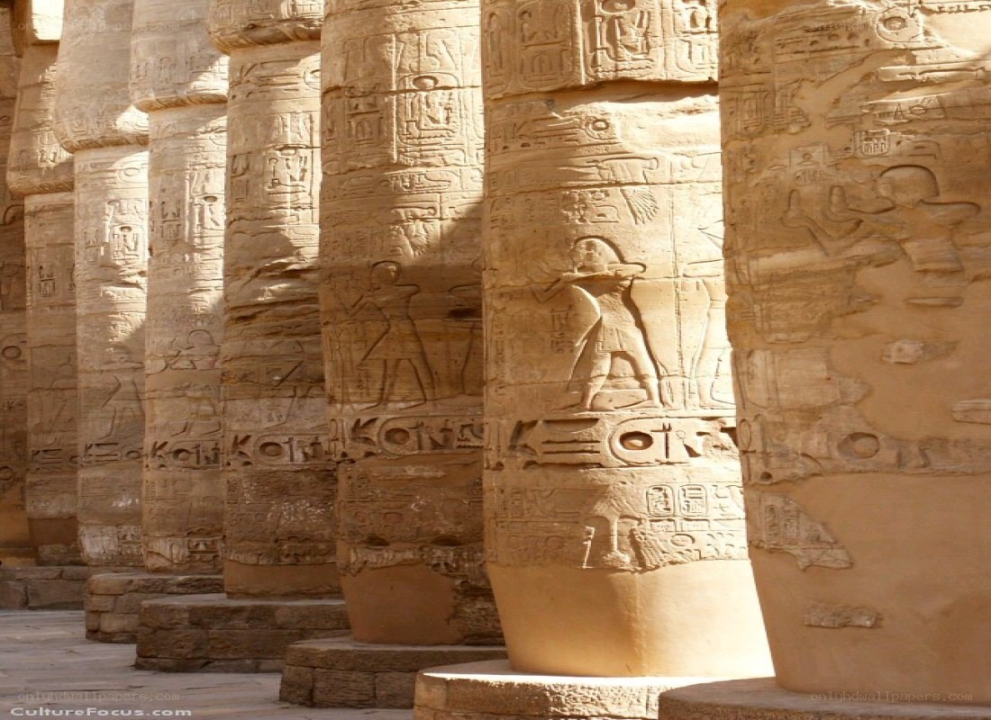 ancient egyptian temple columns