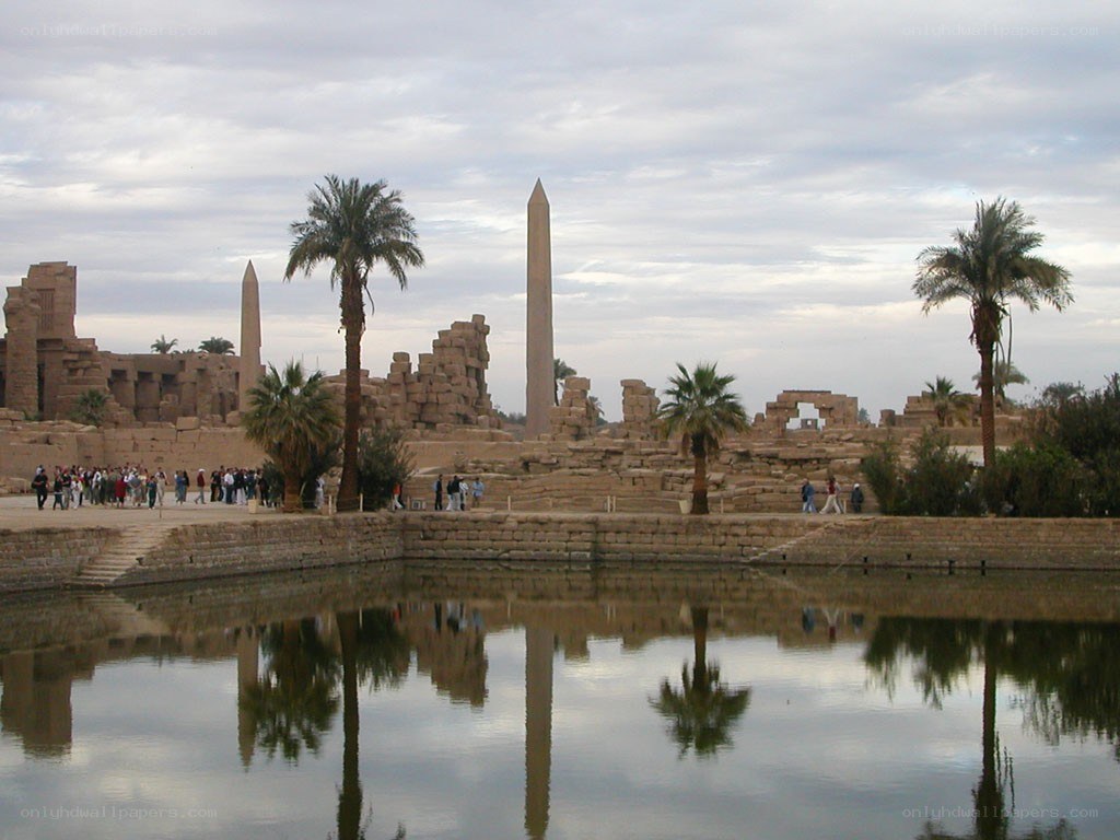 ancient egyptian temple ruins