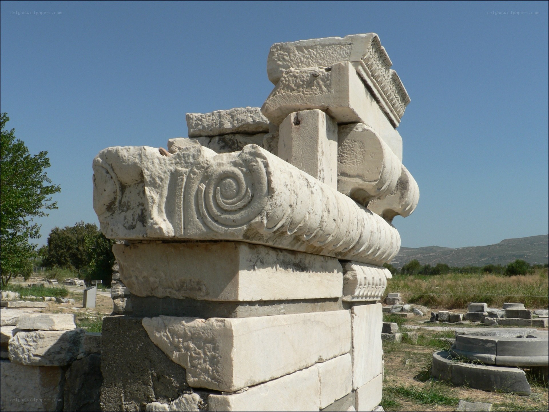 ancient greek ruins