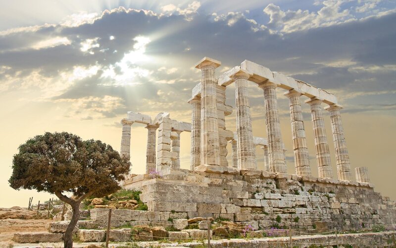 Ancient Greek Temple Ruins — Beige, Dramatic