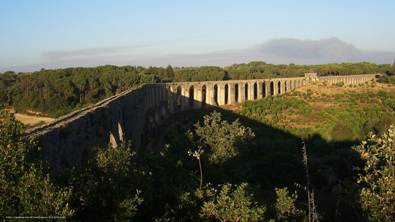 Ancient Roman aqueduct in Tuscany