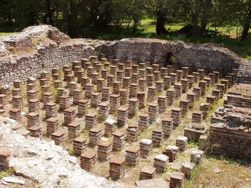 ancient roman ruins