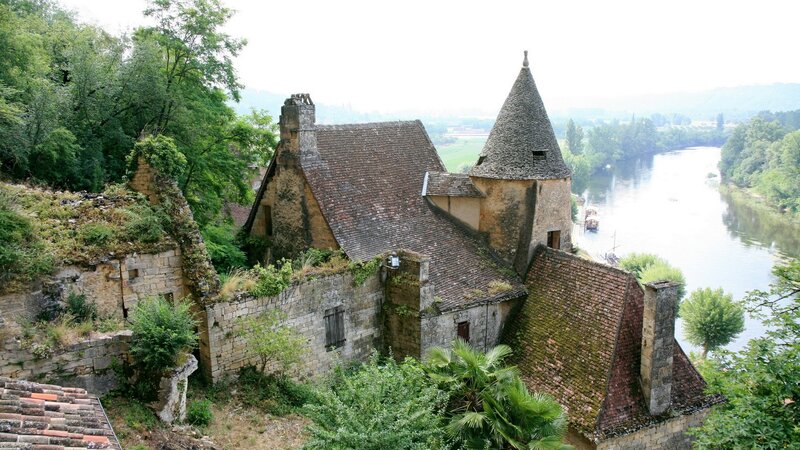 Ancient Stone Buildings — Green