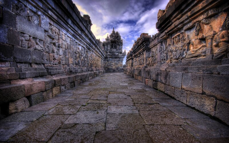 Ancient Stone Temple Corridor — Gray, Dramatic