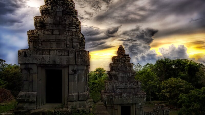 Ancient Stone Temple Ruins — Gray, Dramatic
