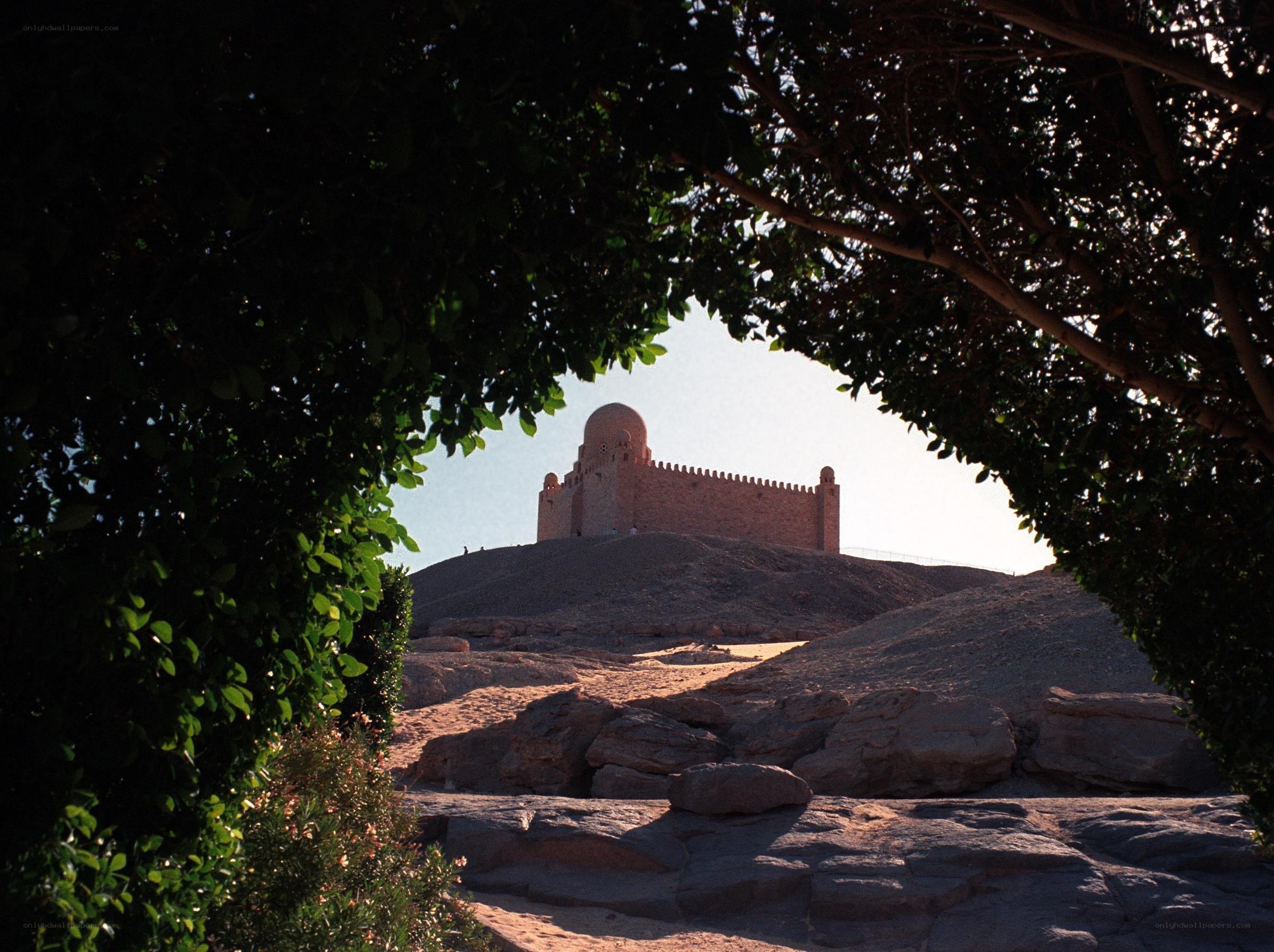 ancient structure in desert