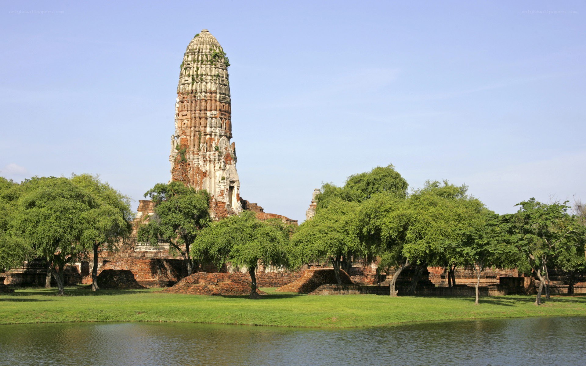 Ancient temple in Ayutthaya