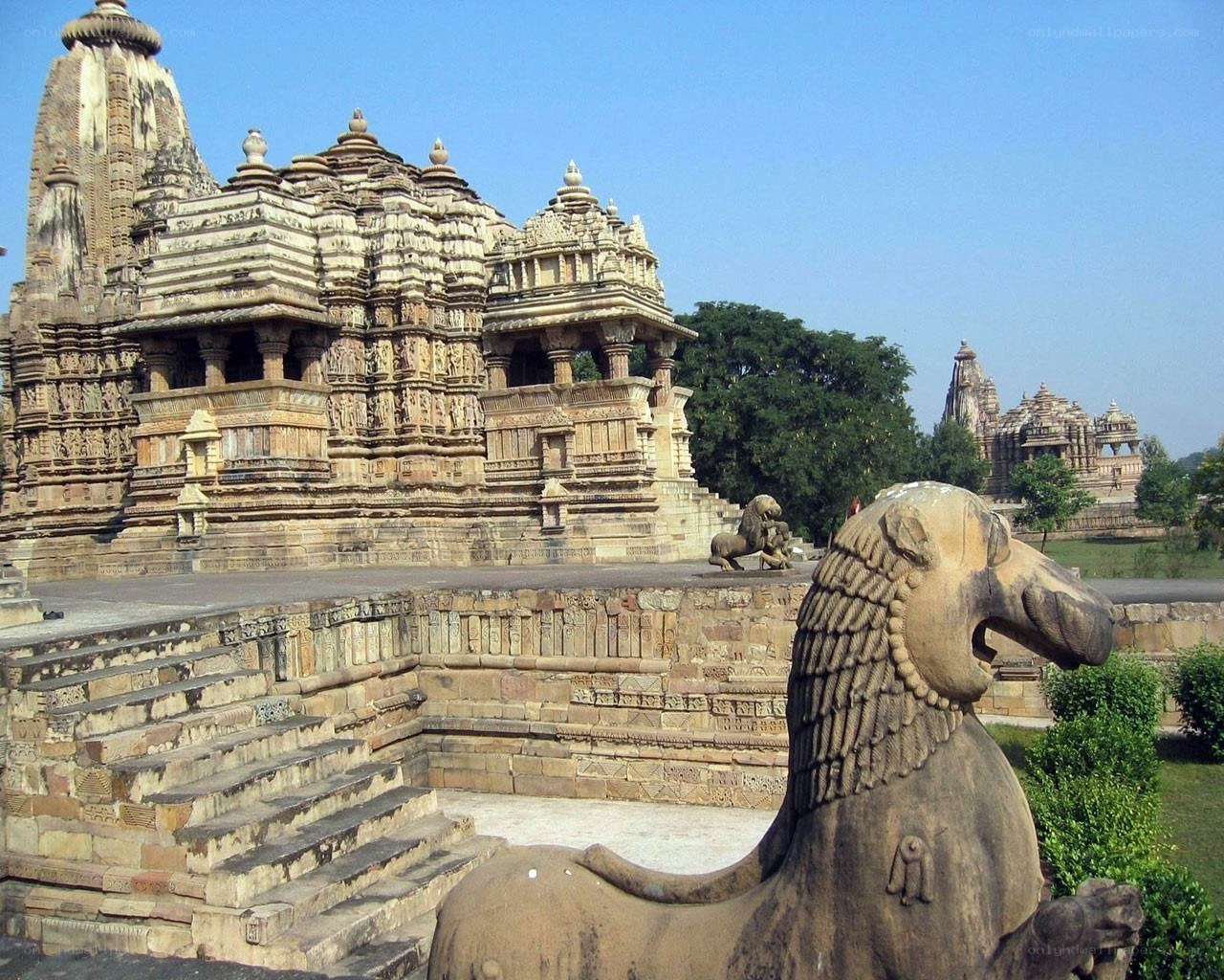 ancient temple in khajuraho