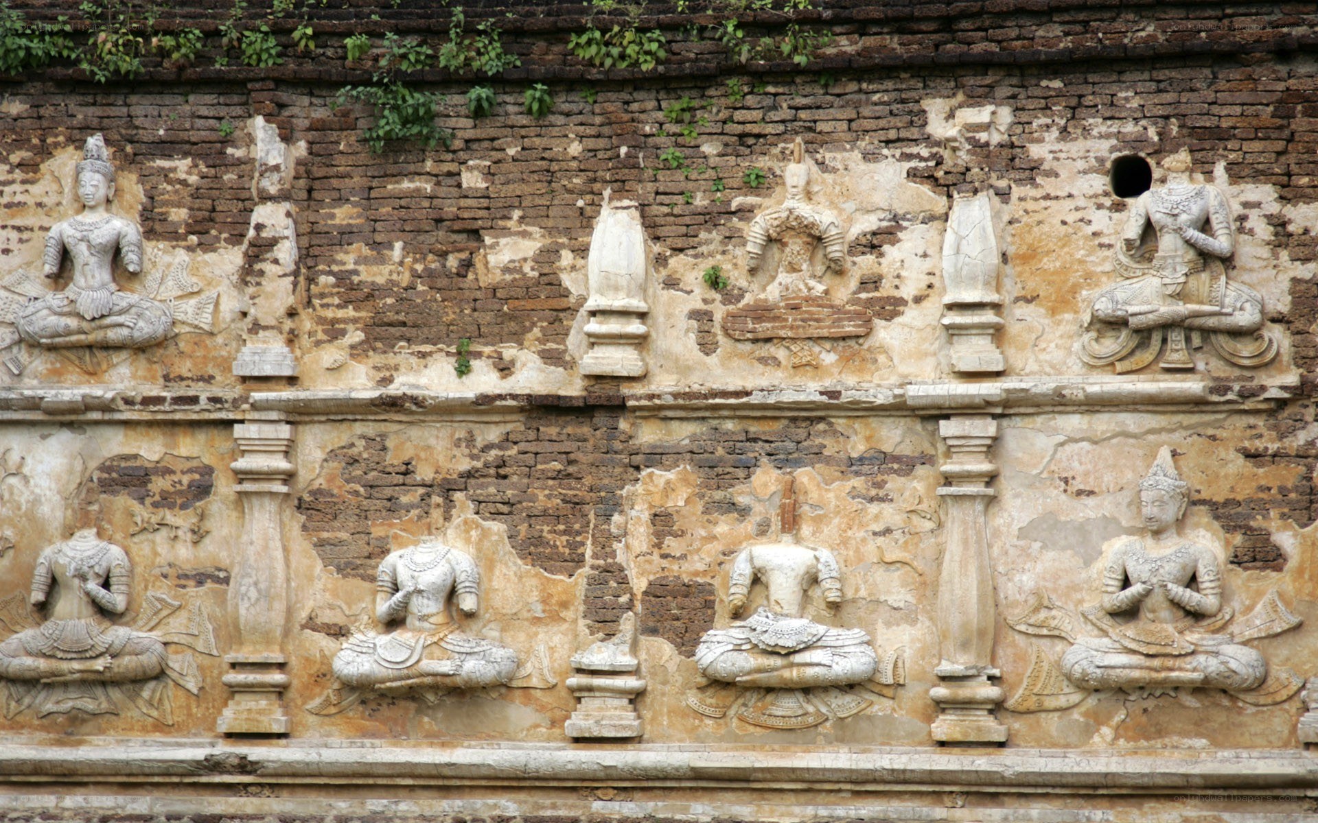 ancient temple wall carvings