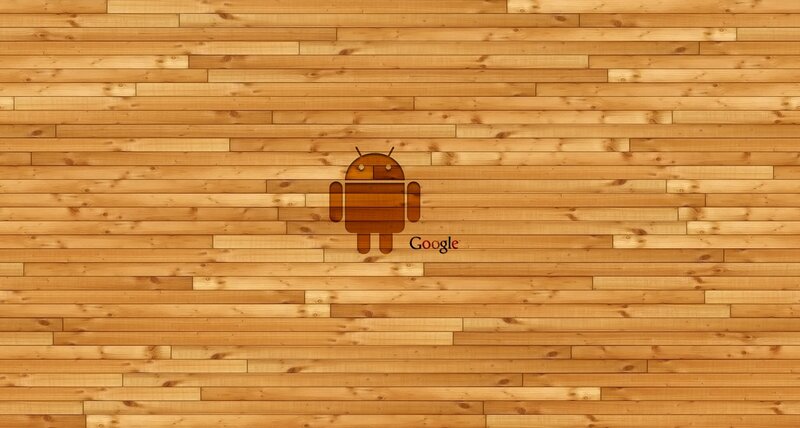 Android logo on wood background