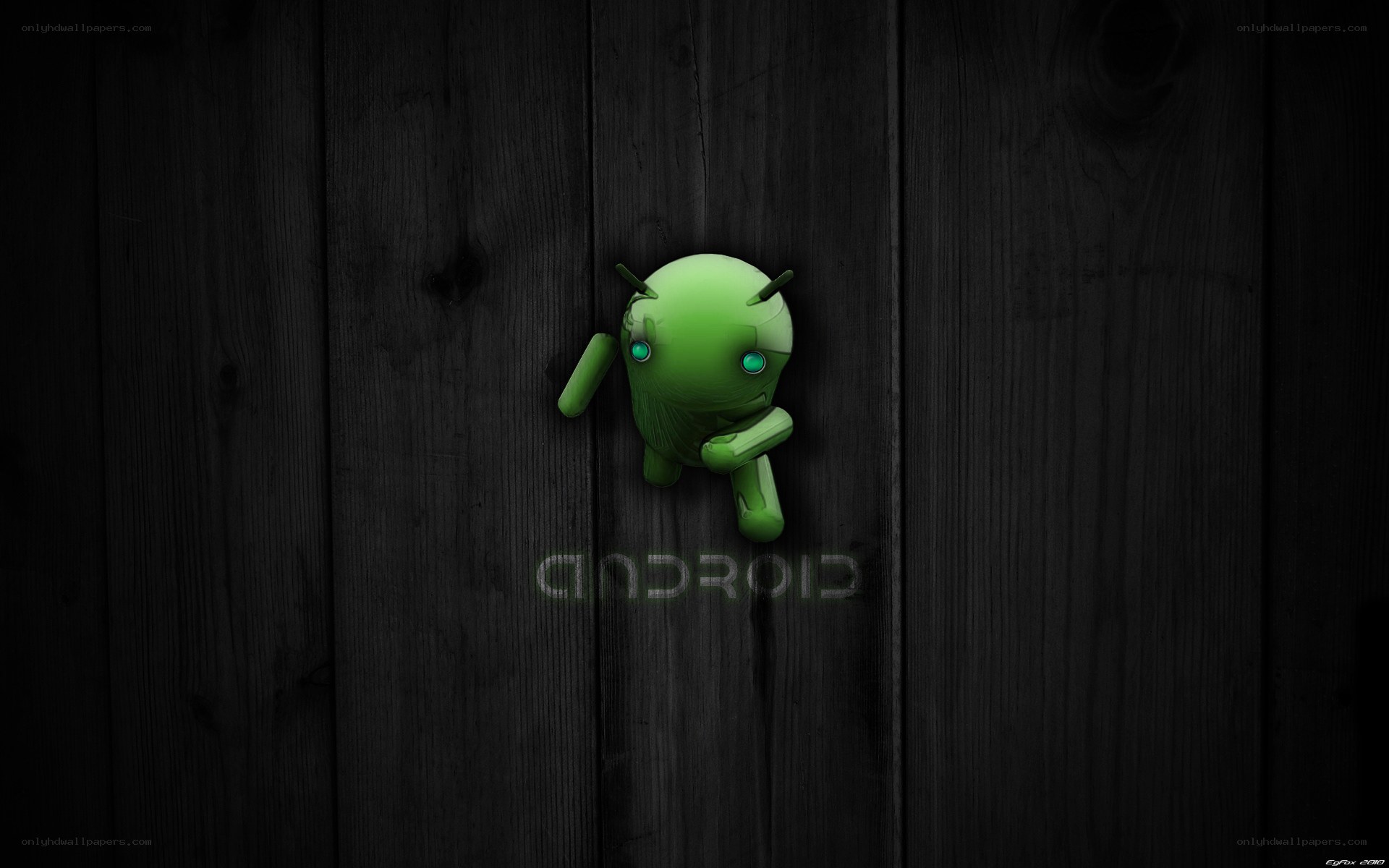 Android robot on wood