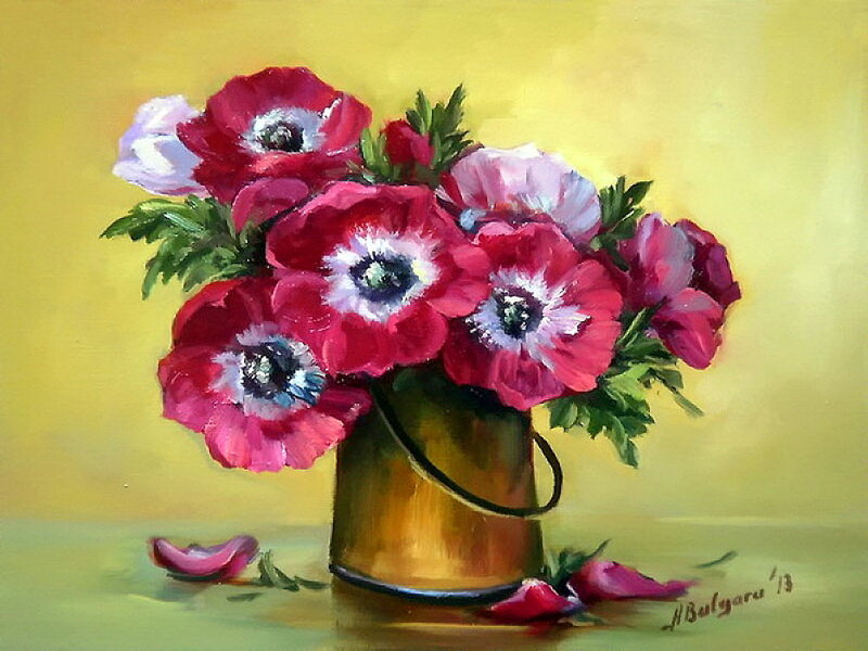 Anemone Flowers in Vase — Yellow
