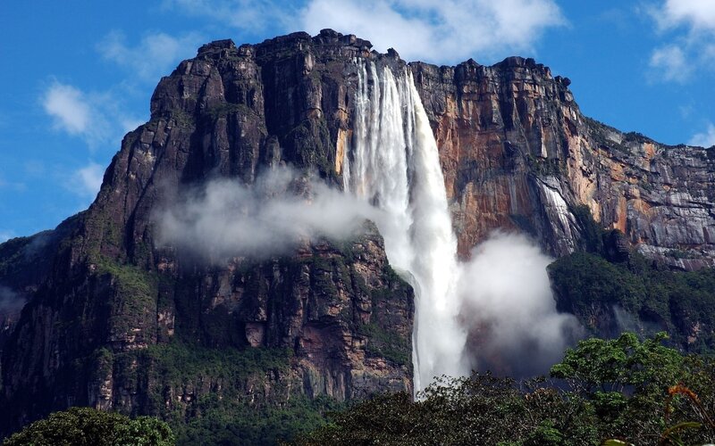 Angel Falls Waterfall — Dramatic