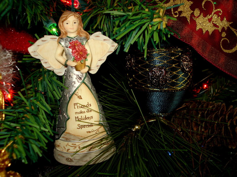 Angel Ornament on Tree — Green
