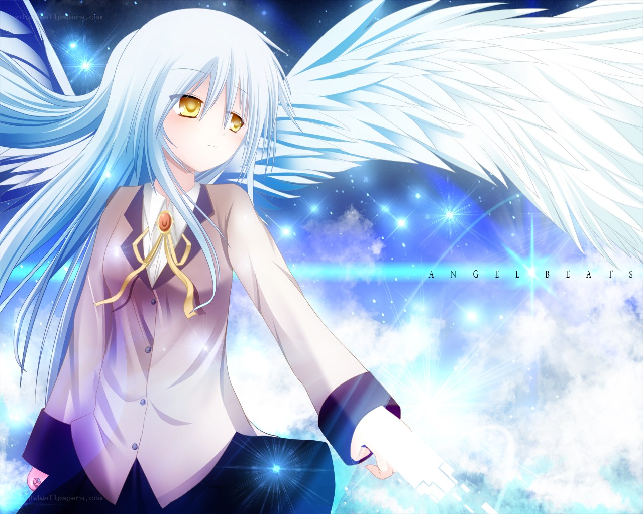 angel with white wings