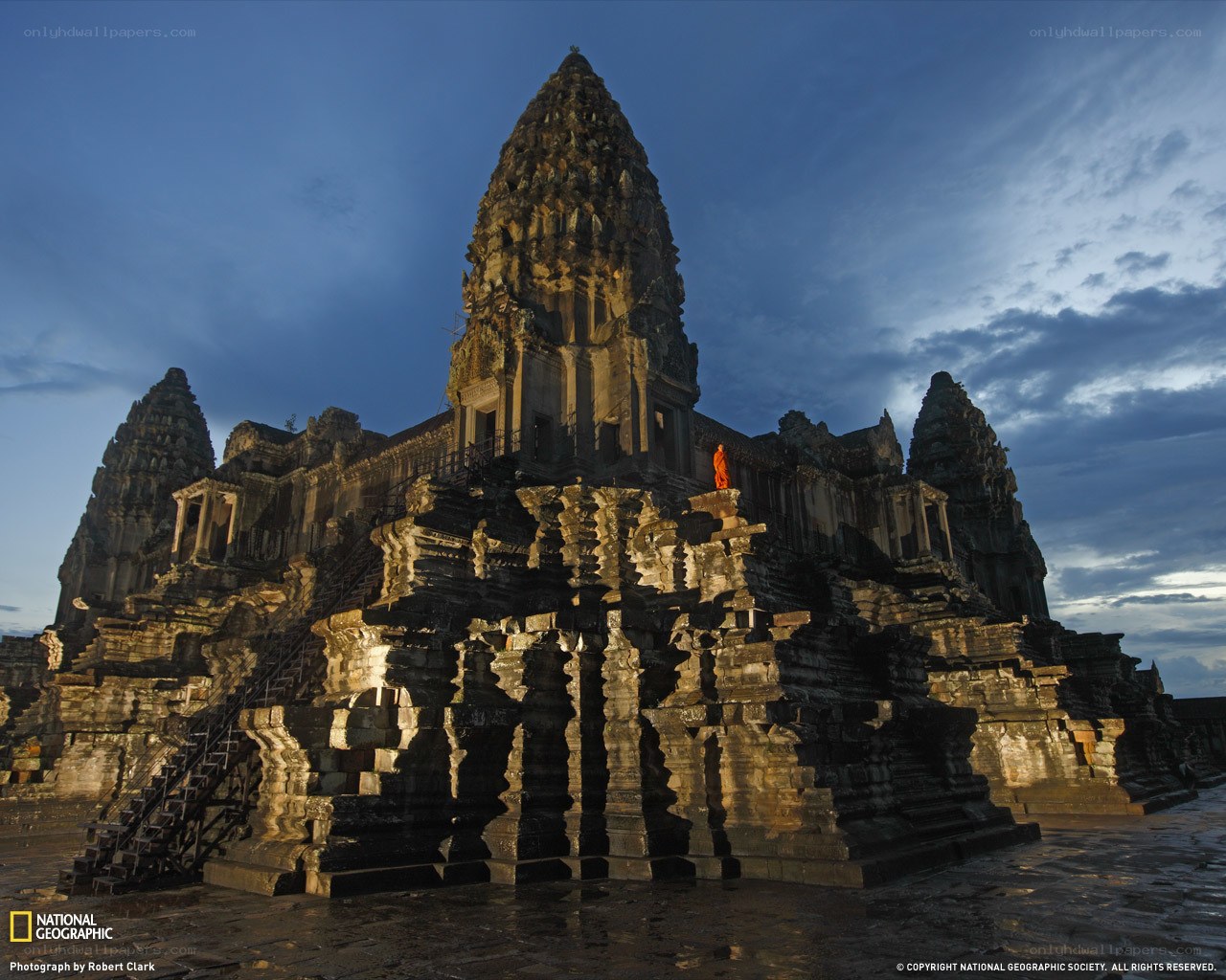 Angkor Wat temple at sunrise