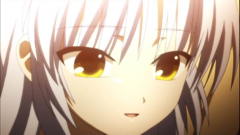 anime character with golden eyes