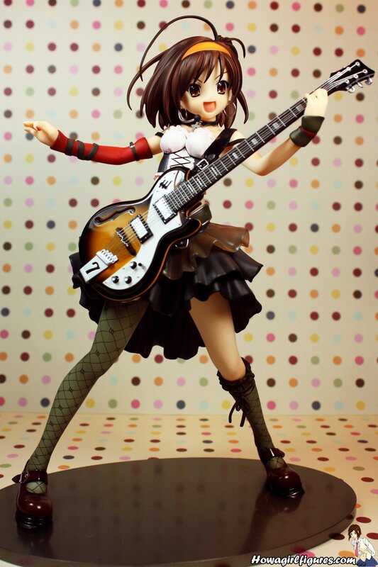 anime girl guitar figure